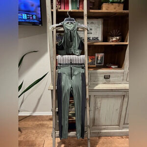 Bandier All Access women’s zip front set size small